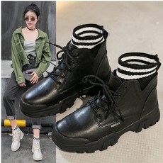d59cd500e214e588cf6694d47c7b5dcdd6bef4138f1eba40d66bdc76ca48.jpg