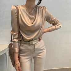베이시코 / 실크새틴 터틀넥 블라우스