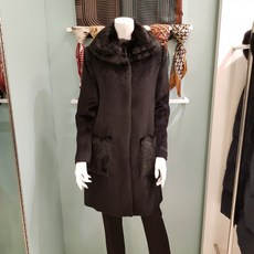 꼼빠니아 뉴코아 인천 알파카(수리) 머스커렛 장식 반코트
