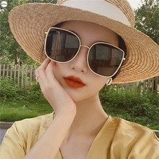 D-Max 2022신상선글라스 여성선글라스 심플패션 자외선방지 운전과 쇼핑 사용 다양한 얼굴형에 잘 어울리고 완벽한 여자 만들기