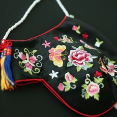 c30a05c0-fac1-4ef6-9271-b0f7a5e682cb.jpg