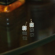 골든듀미니클로버귀걸이