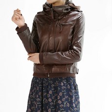 f53e4840-fe78-479b-8ad0-03697f9eb664.jpg