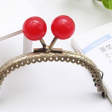 모모볼 파우치엔틱프레임, 레드