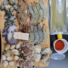 대용량 궁중해물탕/9종 해물탕/ 해물만 1.5kg 성인3-4인분/수제 육수 다데기 풀세트 밀키트