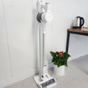 [최신형] 차이슨 무선 청소기 BLDC 흡입력 좋은 진공청소기 + 다양한 구성품