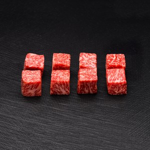 본앤브레드 한우 1++(9)등급 큐브 등심 구이용 (냉장), 130g, 1개