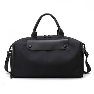 심플하고 모던한 보스턴백 여행가방