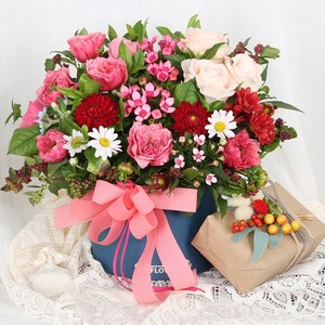 99플라워 (당일수령) 연애의 정석(초콜릿포함) [ST-B487] 꽃바구니 생화 발렌타인데이 꽃배달