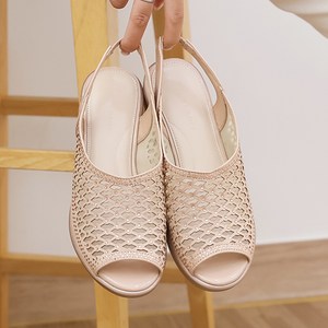 제이슈 레시아 통굽 큐빅 샌들 5cm