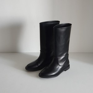 솔리드마켓 둥근코 통넓은 미들부츠