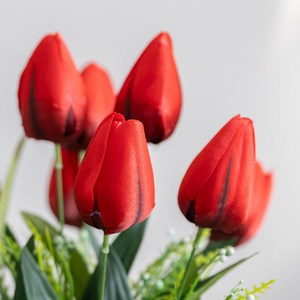 사랑스런 튤립 조화부쉬 47cm 인테리어 꽃 실크플라워 장식 소품 꾸미기, 2p, 레드