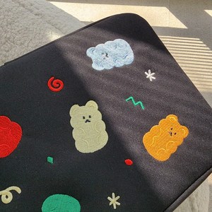 [메리고라운드 아뜰리에] 젤리곰 아이패드 노트북 패드 파우치, 13인치