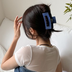블루씨티 데님 필링 사각 올림머리 반묶음 헤어 집게핀