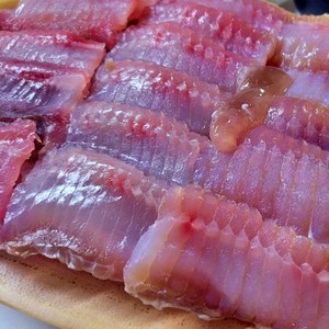 [산지 직송] 100% 국산 홍어, 1개, 1kg (약한 숙성 4~6인분)