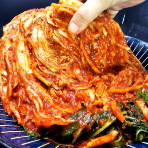신나푸드 국산 맛있는 전라도 배추김치, 1kg, 1개