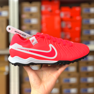 나이키 풋살화 티엠포 레전드 10 프로 TF 축구화 터프화