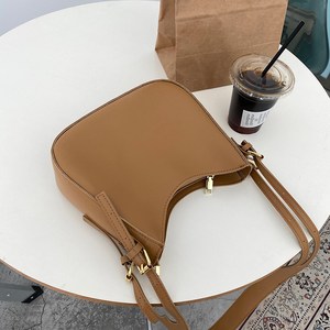 지니으니 고급스러운 여성 패션 데일리 가죽 숄더백