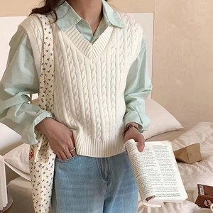 온미올렛 여성 케이블 꽈배기 브이넥 니트 조끼