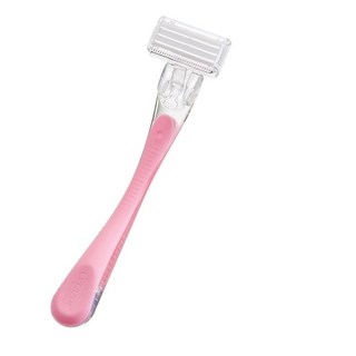 세레이져 세라믹 여성용제모기 면도기 사용 모습