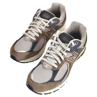 New Balance 解構破壞鞋扣運動鞋 2002R