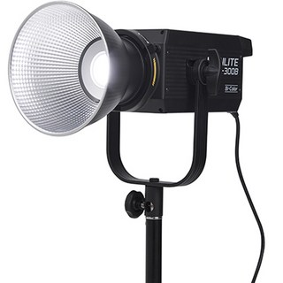 난라이트 대광량 스튜디오 LED 조명 FS-300B 사용 모습
