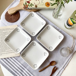 떡국누나 위드 에브리띵 사각 플레이트