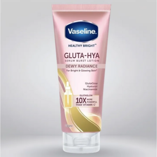 바세린 브라이트 바디로션 Gluta-Hya 사용 모습