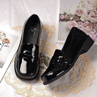 ROYALBELLE 여성 에나멜 스퀘어토 로퍼 스타일 심플 데일리 편한 기본 학생 유니폼 구두 B0080262