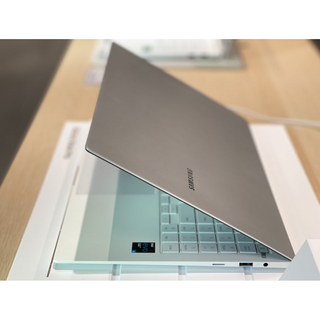 삼성전자 갤럭시북5 프로 360 NT960QHA-K71A 인텔 울트라7 고해상도 16인치 AI 코파일럿+ S펜 드로잉 2in1 노트북, WIN11 Home, 16GB, 512GB, 그레이