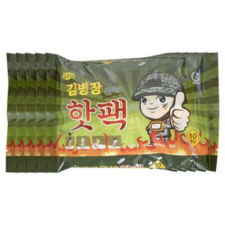 김병장 붙이는 핫팩 사용 모습