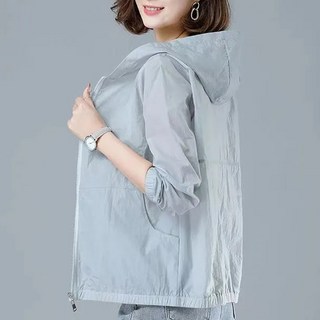 라부라카 중년 여성 여름 자외선차단 경량 바람막이 자켓 후드 루즈핏 엄마옷 봄 후드 점퍼트렌치코트