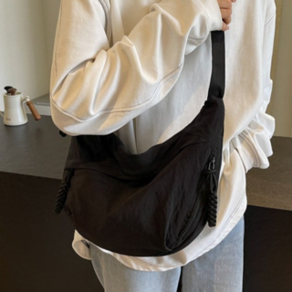 레드에셋 반달 크로스백 반달백 여성 남성 가방