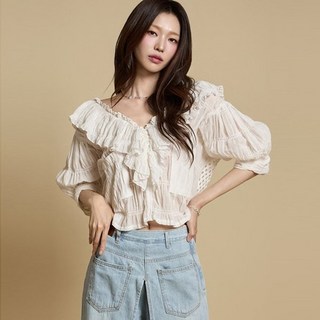 딘트 B3097 프릴 블라우스