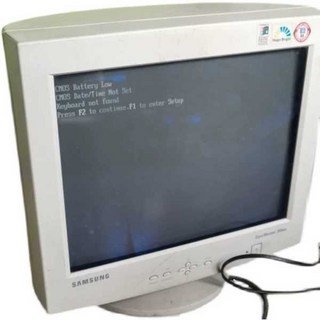 CRT 모니터 관 장비 레트로 인테리어 구식 헤드, 키보드 소품 화이트