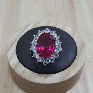 4. 루비 줄리아나 ..