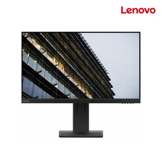 ThinkVision 모니터로 코딩하는 모습