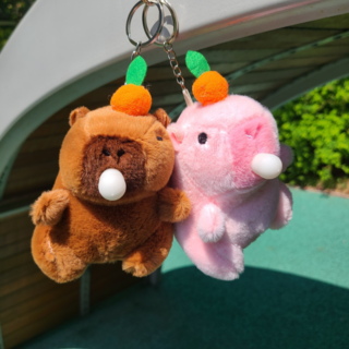 1+1 풍선부는 카피바라 인형 키링 11cm 소리나는 귀여운 가방 열쇠고리, 핑크+브라운, 2개