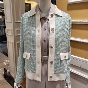 BCBG 블라우스 스타일 분석: 당신의 일상을 빛내줄 7가지 선택 7 bcbg블라우스-추천-상품