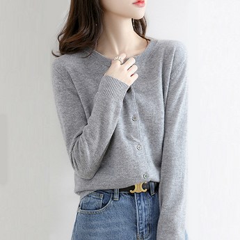 캐시미어 가디건, 럭셔리함과 실용성을 갖춘 스타일 연출: 7가지 추천 아이템 분석 3 캐시미어가디건-추천-상품