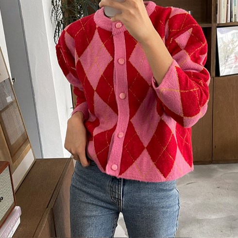 뜨개진 여성용 루즈핏 도톰 아가일 체크 라운드 리베렌 가디건