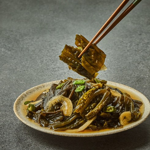 여수 나래식품 남해안 곰피장아찌 800g 쇠미역 국내산, 1개