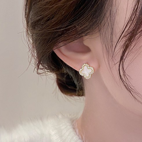 명품귀걸이 - 아름조이 네잎 클로버 큐빅 자개 오닉스 여성 귀걸이 AJE020