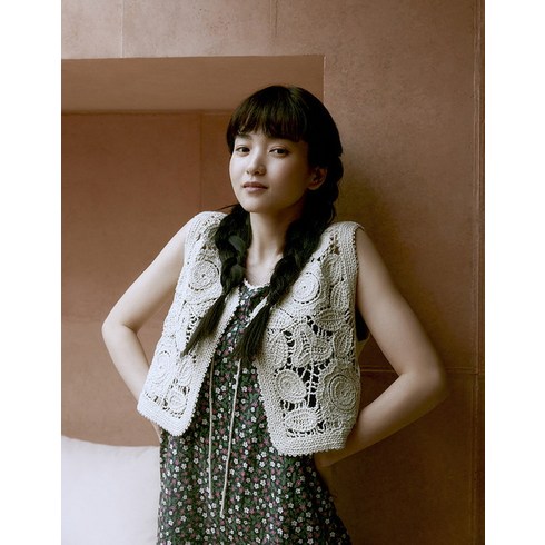 [백화점매장 정품출고] 써스데이아일랜드 [여성]레이스 오픈형 베스트(T234MVT234W)