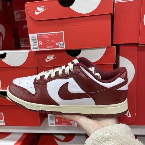 국내매장 나이키 snkrs 덩크로우 팀레드 여성 데일리 운동화