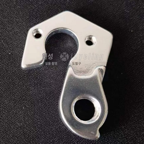 2023년 가성비 최고 스캇스케일970 - Scott 273561 scale contessa scale contessa 990 980 970 mtb mech 드롭 아웃 카본 프레임 용 2pcs 자전거 뒷 변속기 걸이, A.구형-실버-국내 소규모 공장 레플리카