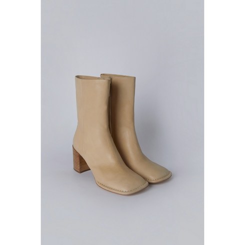 슈콤마보니부츠 TOP01