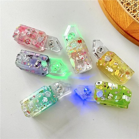 산리오 당근칼 피젯스피너 토이나이프 시나모롤 쿠로미 포차코 틱톡장난감 장난감칼 LED 반짝이나이프