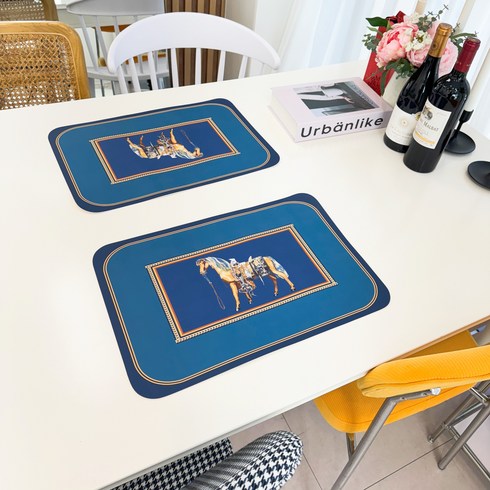 모모커머스 복유럼 가죽 식탁 테이블 매트 2p, 30x45cm, 블루