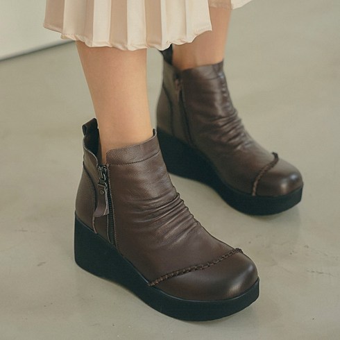 슈콤마보니부츠 TOP01